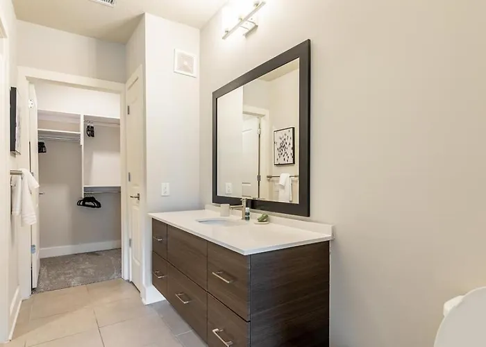 Apartment Landing Modern With Amazing Amenities Pittsburgh