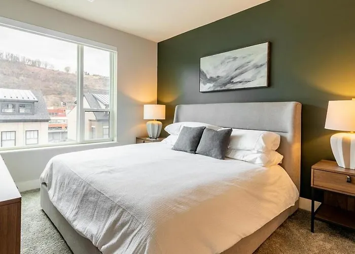 Landing Modern With Amazing Amenities Apartment