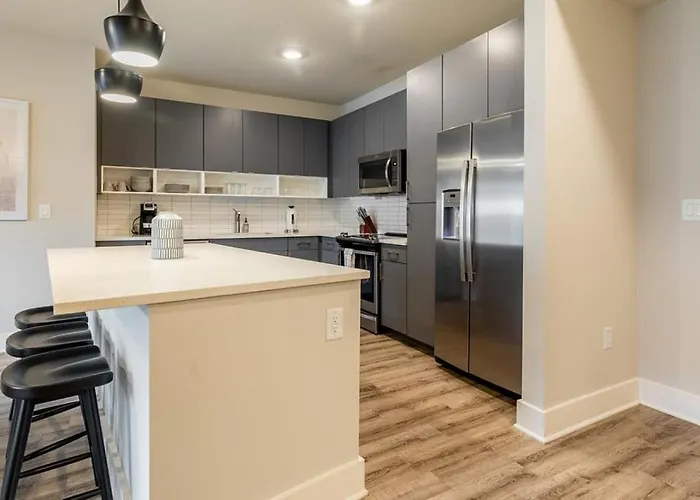 Landing Modern With Amazing Amenities * Pittsburgh