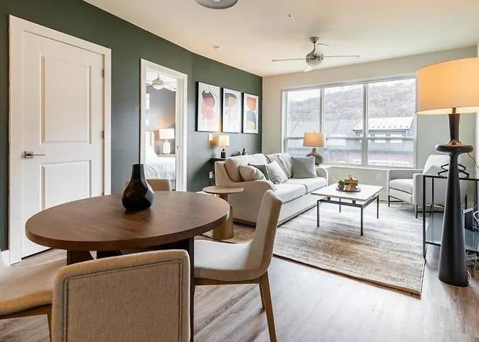 Landing Modern With Amazing Amenities Pittsburgh